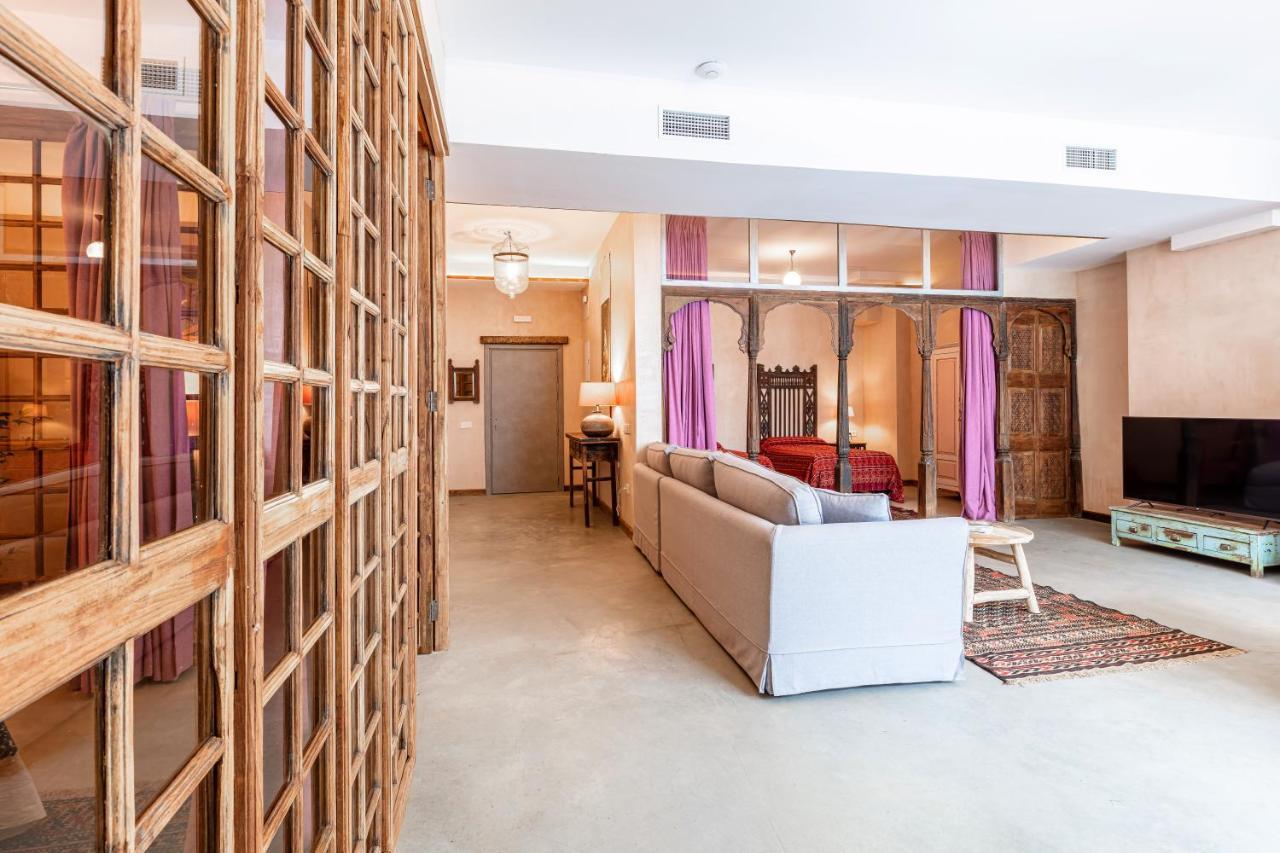 Bombayarte Aparthotel *